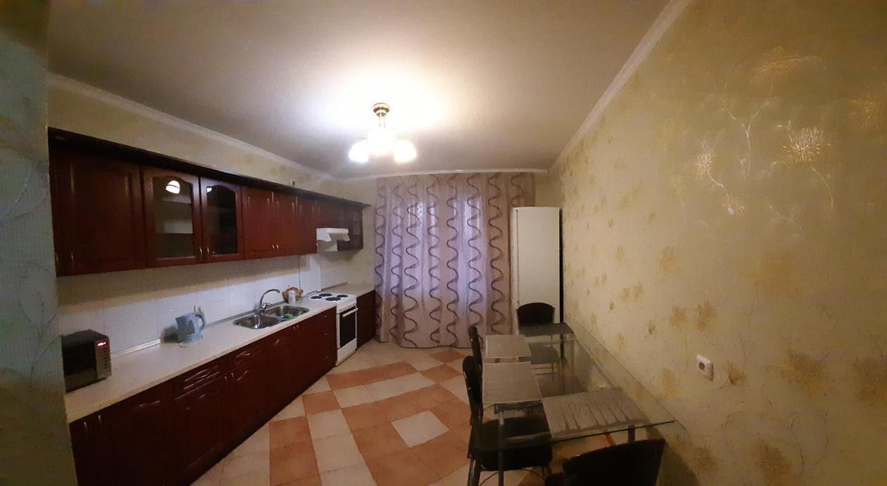 Ferienwohnung Cosy Flat Kiew Exterior foto